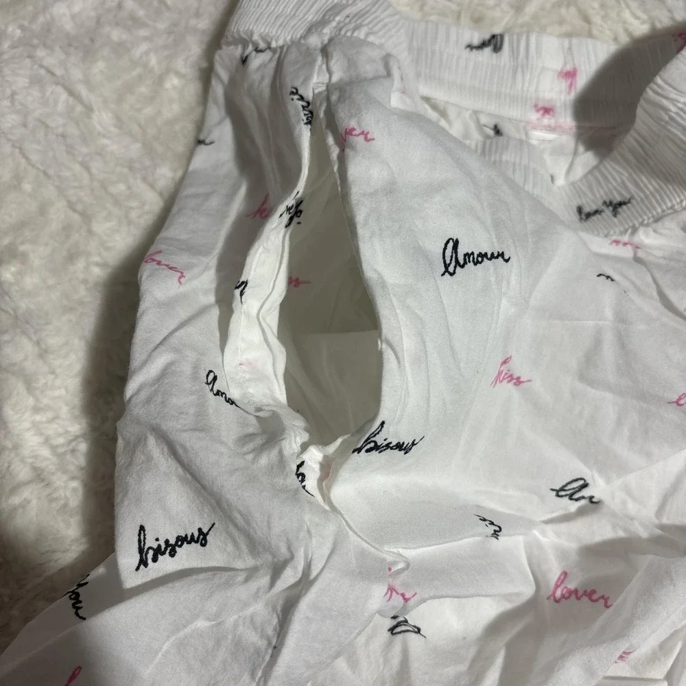 Pajama Shorts Womens Medium White Excellent Lace Script Print